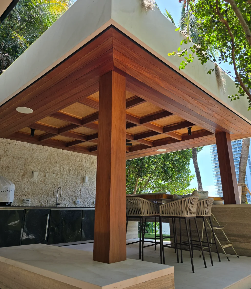 deck builders in South Florida